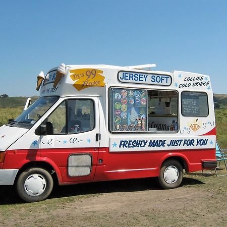 Discovery Bay St Ouen's Exterior foto