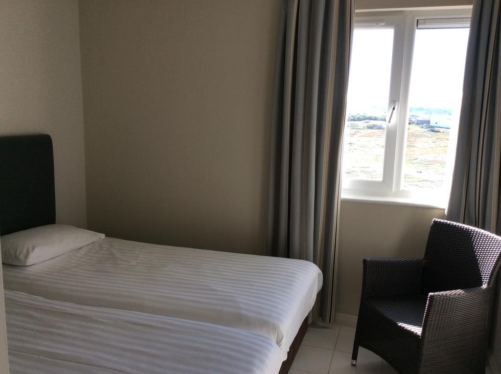 Discovery Bay St Ouen's Exterior foto