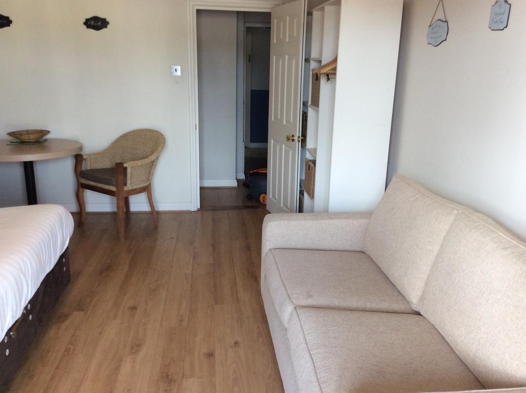 Discovery Bay St Ouen's Exterior foto